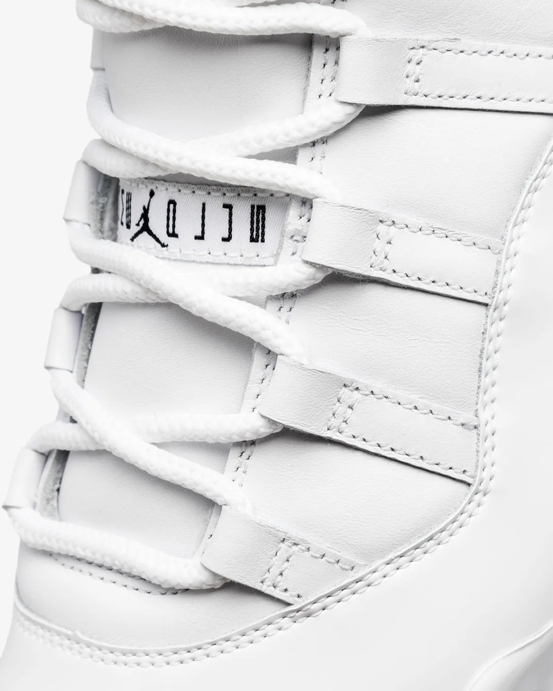 CDG × Air Jordan 11 終於要發售!黑白雙色、漆皮鞋身與販售資訊一次看