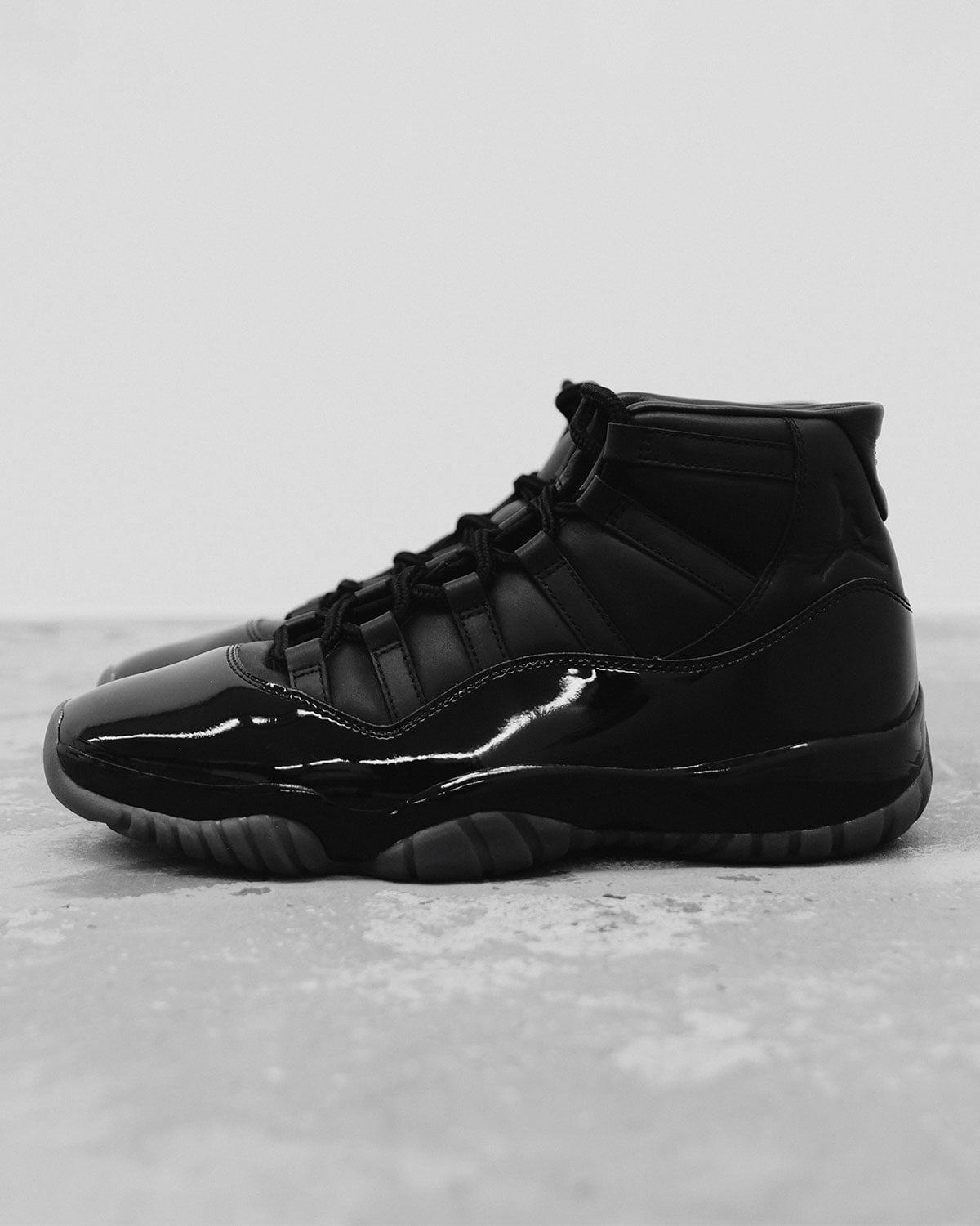 CDG × Air Jordan 11 終於要發售!黑白雙色、漆皮鞋身與販售資訊一次看