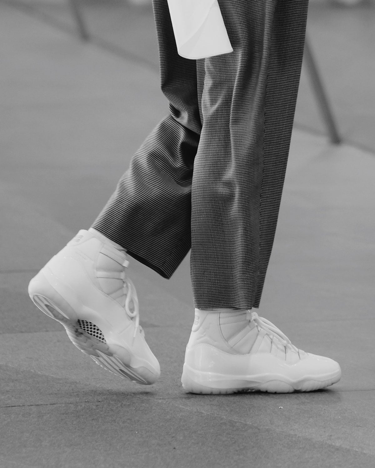 CDG × Air Jordan 11 終於要發售!黑白雙色、漆皮鞋身與販售資訊一次看