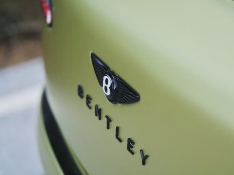 賓利 Bentley Torcal 電動休旅登場！850 匹馬力成品牌最強，兼顧高性能與豪華質感！