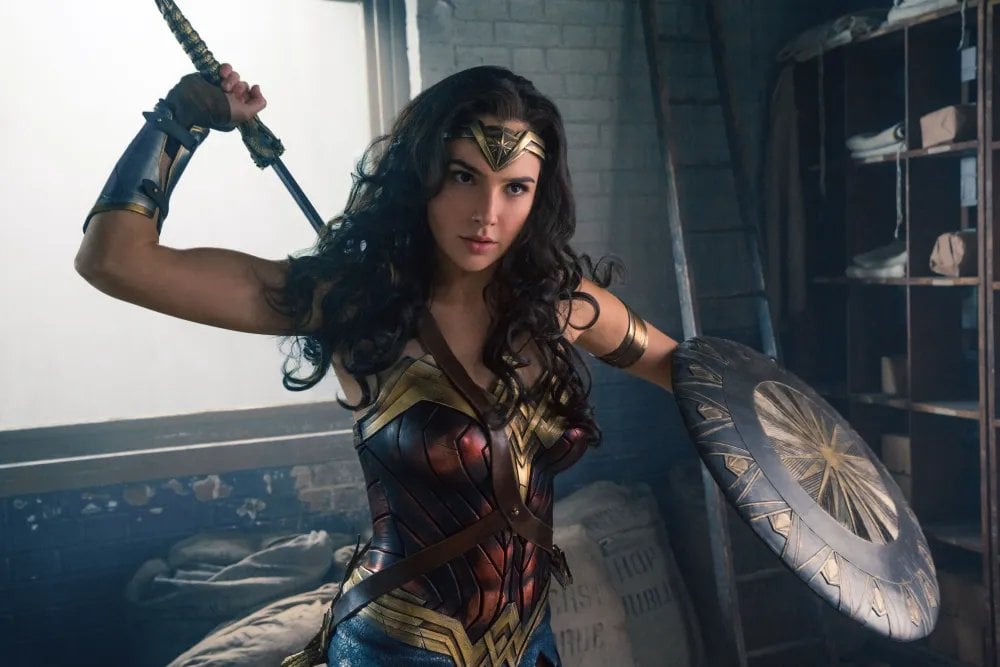 蓋兒加朵 Gal Gadot 回歸神力女超人依舊成謎!身高 178 身材曾奪以色列小姐、《玩命關頭4》吉賽兒爆紅一篇回顧!