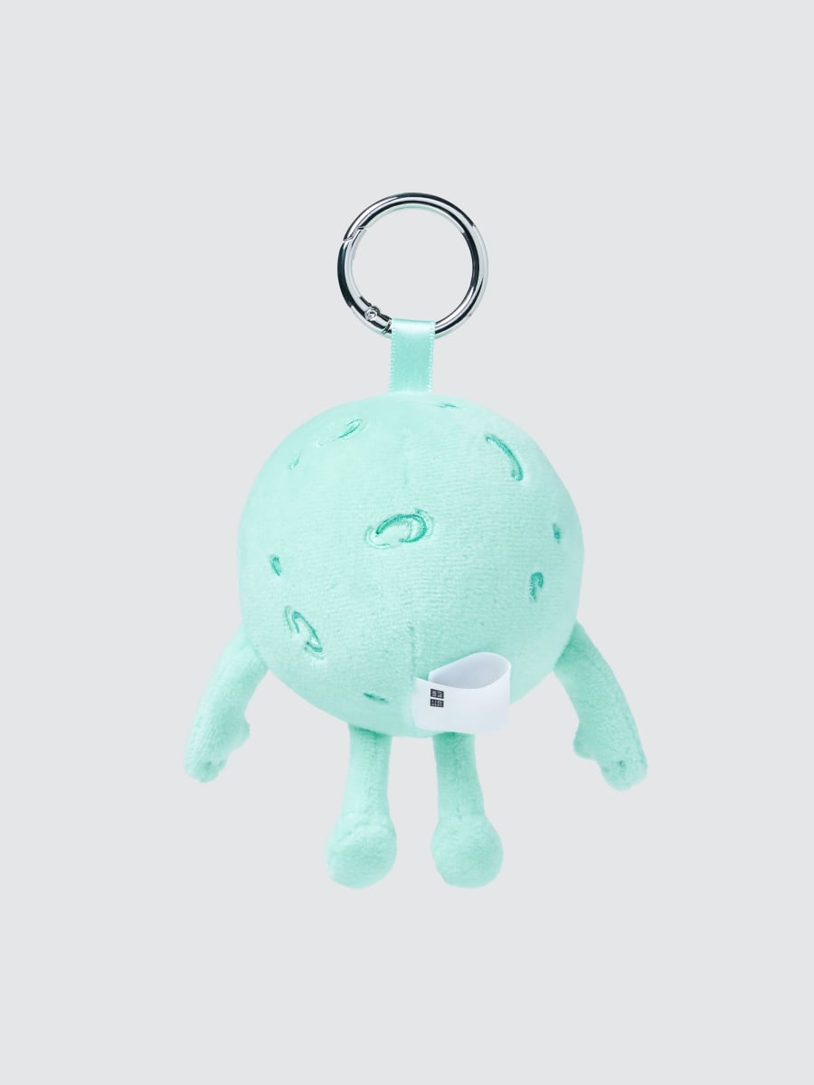 KAWS × UNIQLO 最新聯名「KAWS UNIVERSE」登場!三大全新角色、首款絨毛吊飾一次看
