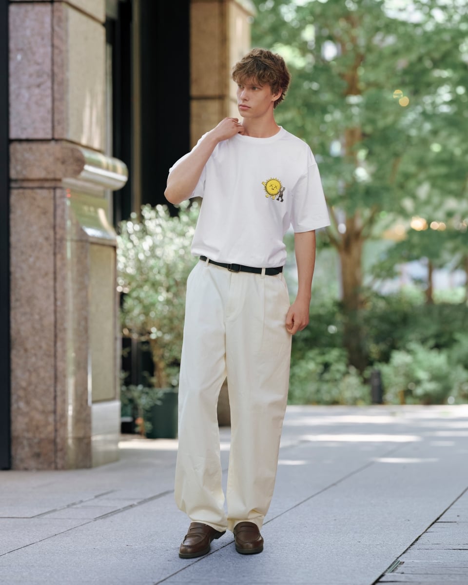 KAWS × UNIQLO 最新聯名「KAWS UNIVERSE」登場!三大全新角色、首款絨毛吊飾一次看