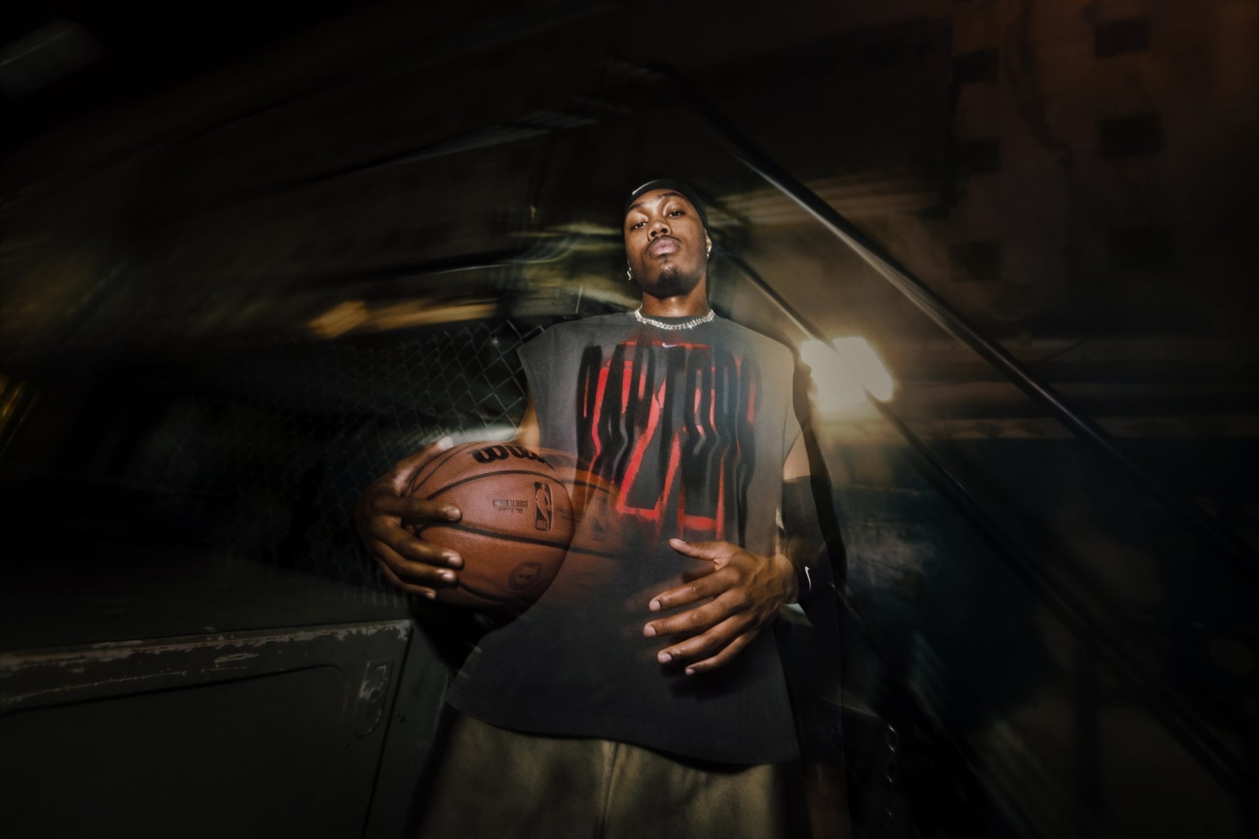 NBA/Nike 聯手 NBA 推出街頭新裝備!變奏大 Logo、寬鬆版型⋯30 支球隊球迷都能穿到!