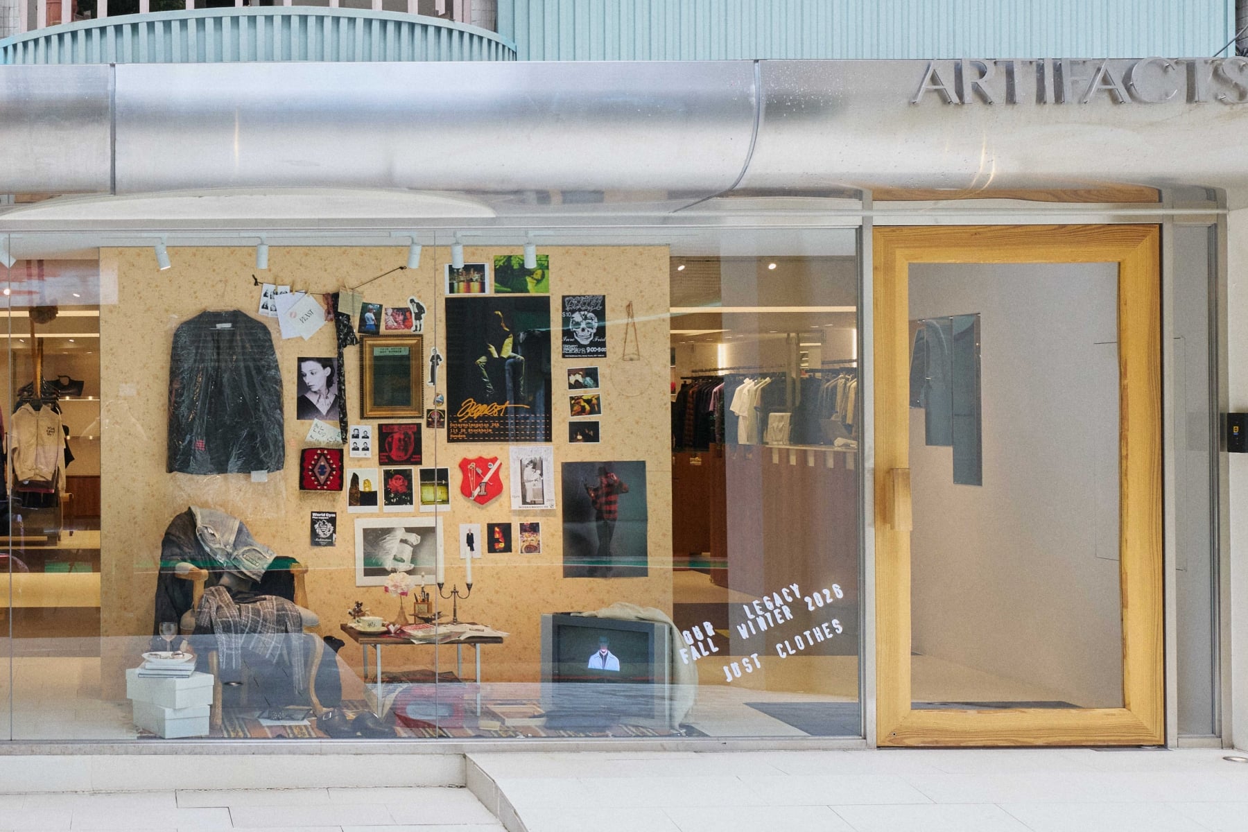 OUR LEGACY x ARTIFACTS 敦南旗艦店 Just Clothes 期間限定櫥窗!瑞典時裝品牌將巴黎展間氛圍直接搬進台北!