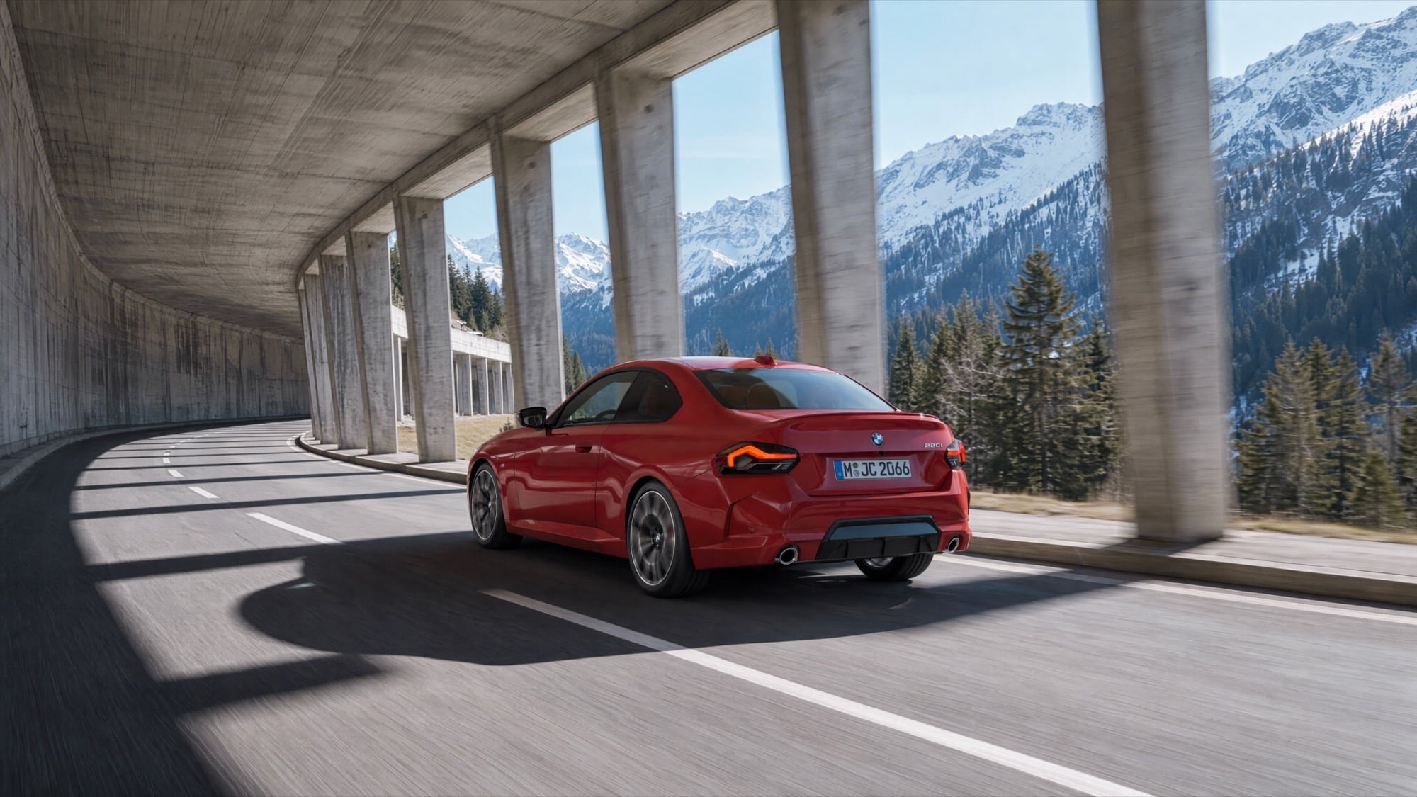 BMW 220i Coupé Apex 極致版正式開賣!217 萬狂配 AR 導航、harman/kardon 音響,後驅靈魂再進化!