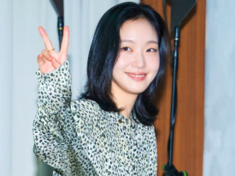 安恩真曝光與金高銀的「師徒情」！韓藝綜10學番同期卻稱「大前輩」，坦言大困擾時第一個找她