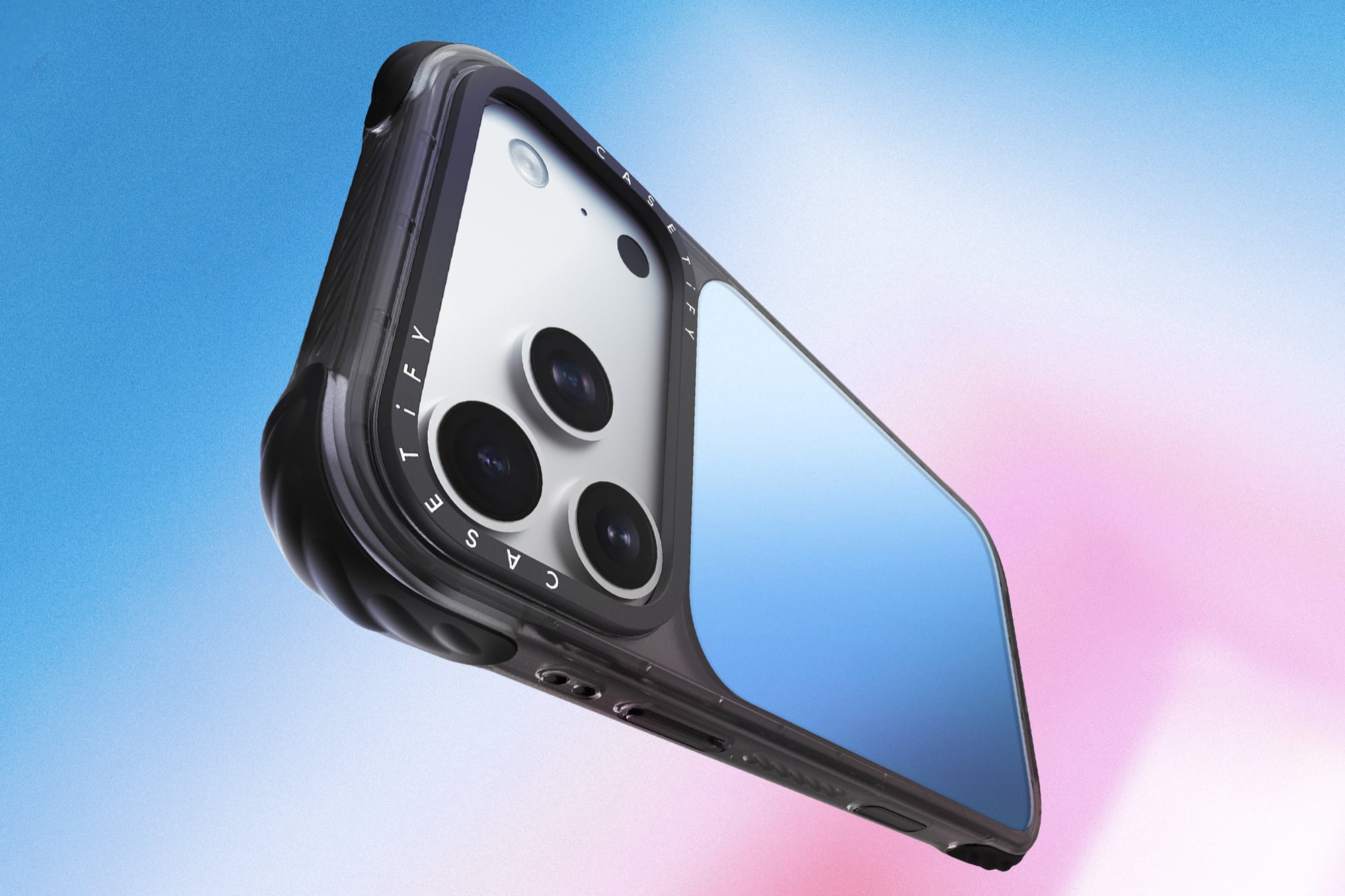 CASETiFY 為 iPhone 18 推出「特強防摔殼」全面進化!3.5公尺高防摔測試讓網友驚呼:根本堡壘!
