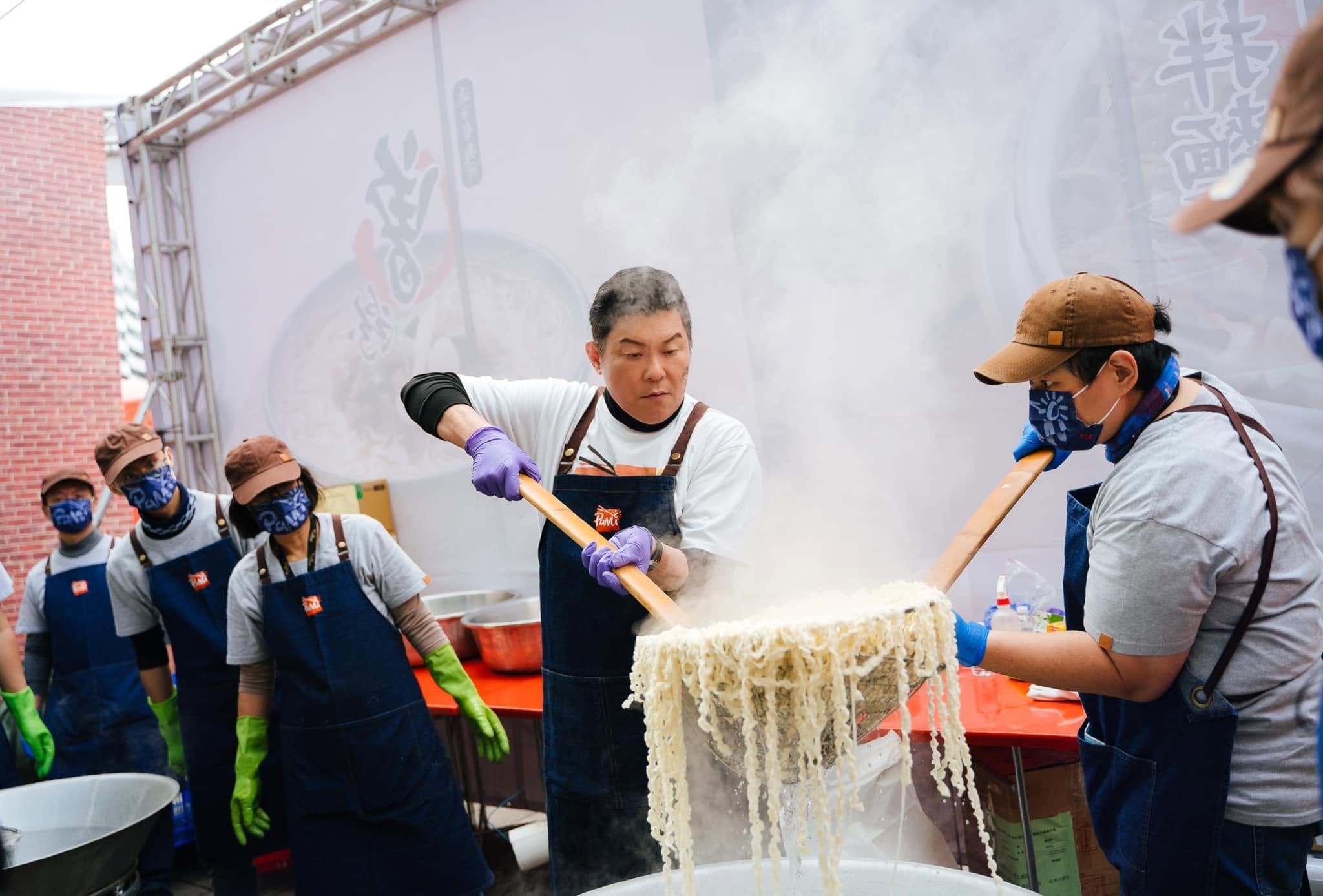 曾國城曾拌麵 2 間實體店全收了！昔年收上看 2 億，本人首度回應！