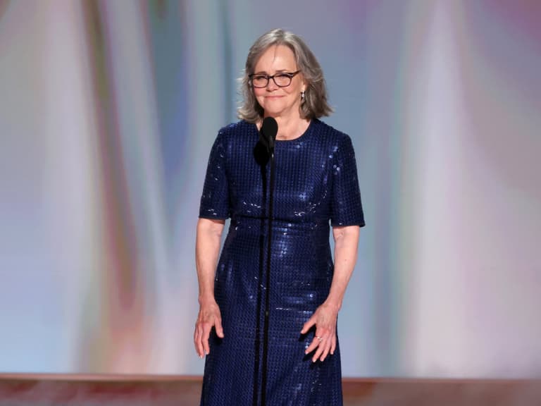 莎莉菲爾德 Sally Field 79歲封后創艾美獎紀錄！睽違17年再入圍 感言曝光