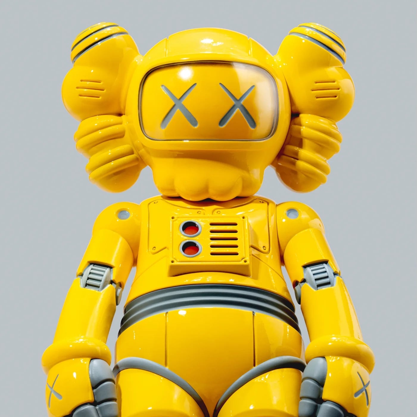 KAWS《HOLIDAY》杭州站首度機器人造型登場！30 公尺 COMPANION 西湖躺平，限定公仔、茶具組即將開賣！