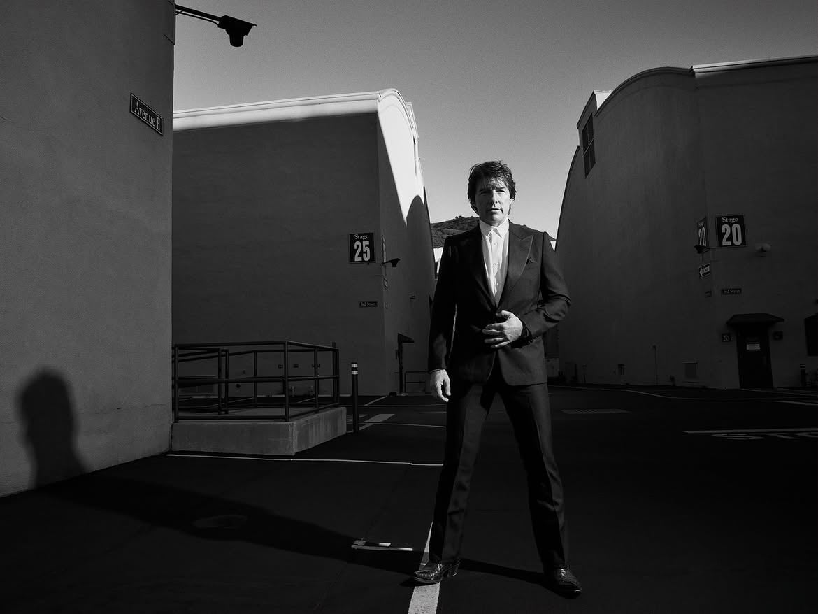 湯姆克魯斯 Tom Cruise 64歲首次在「湯姆日」來日本!與導演伊納利圖宣傳《挖掘者》,20年後再登《GQ》封面