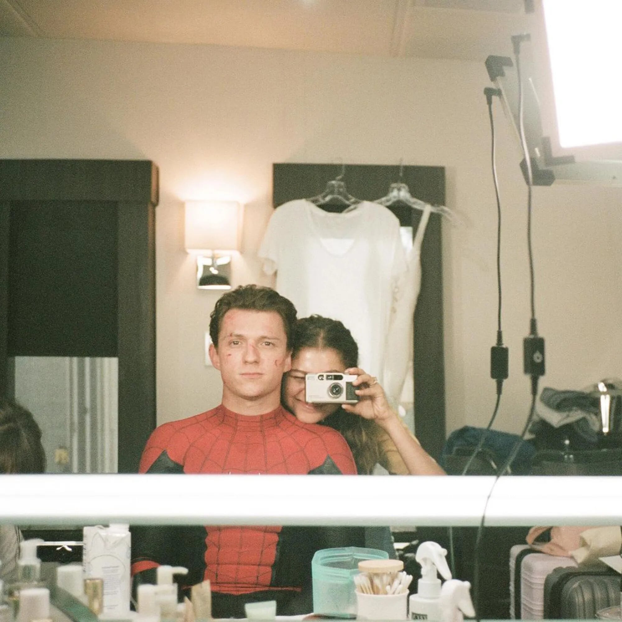 湯姆霍蘭德 Tom Holland、Zendaya 婚禮傳言遭打臉!造型師認了:「先前說謊!」