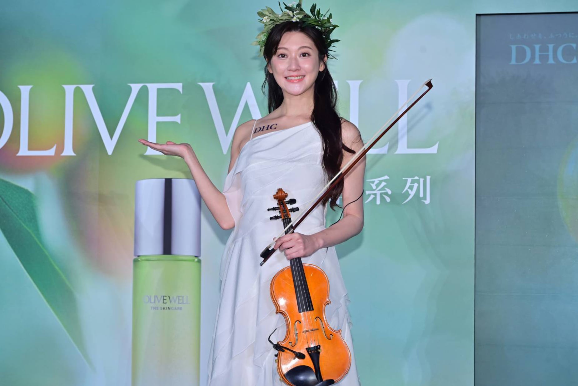 林逸欣小提琴演奏開場狂圈粉!DHC 邀年度代言人分享「LOVE WELL 寵愛自我」3 大生活哲學!