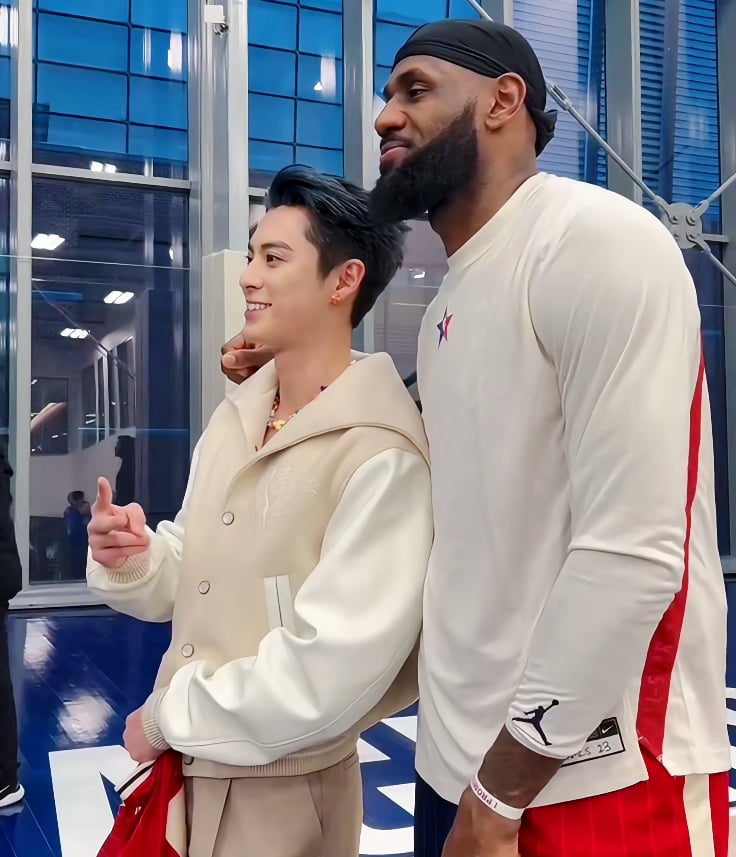 王鶴棣遭影射做私處增大手術!身高 183 公分、《蒼蘭訣》爆紅、NBA 名人賽⋯5 件事快認識!