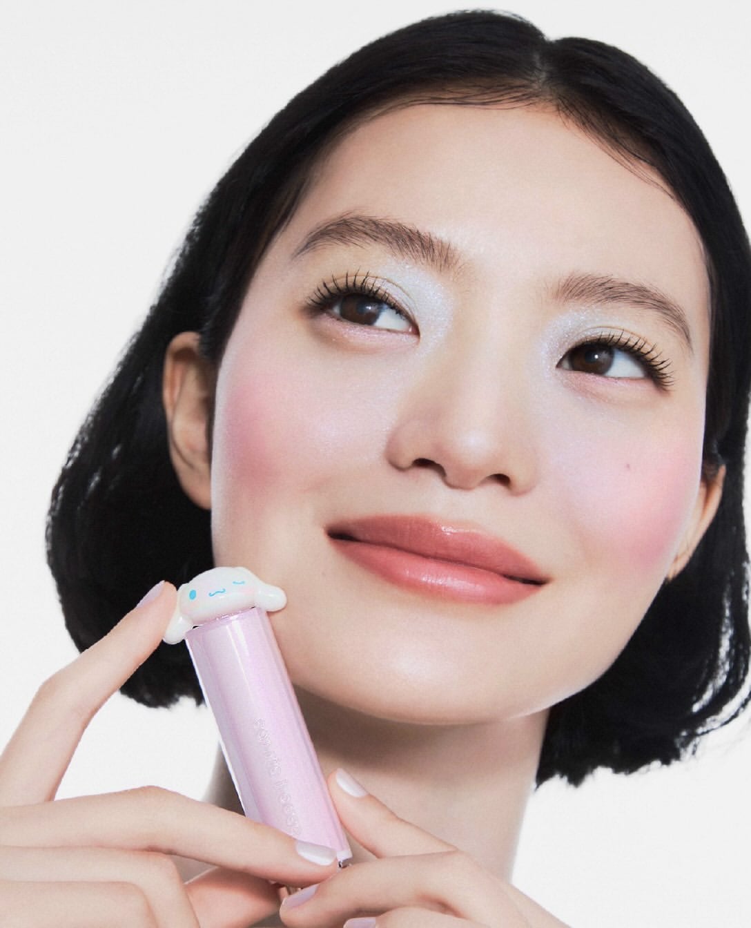 日本三麗鷗推首個美妝線!9月24日開賣,5款角色化妝盤、唇膏超療癒