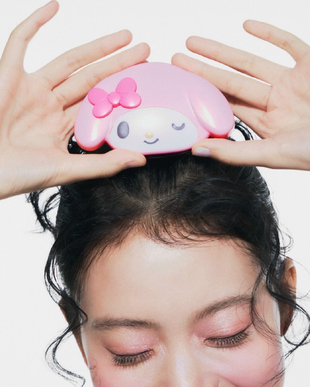 日本三麗鷗推首個美妝線!9月24日開賣,5款角色化妝盤、唇膏超療癒