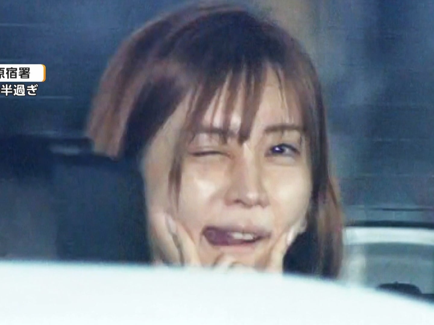 日本陪酒女 YTR 田澤梨乃涉毒被捕！上警車對鏡頭裝可愛，網笑：「不良一族第三季選角確定！」