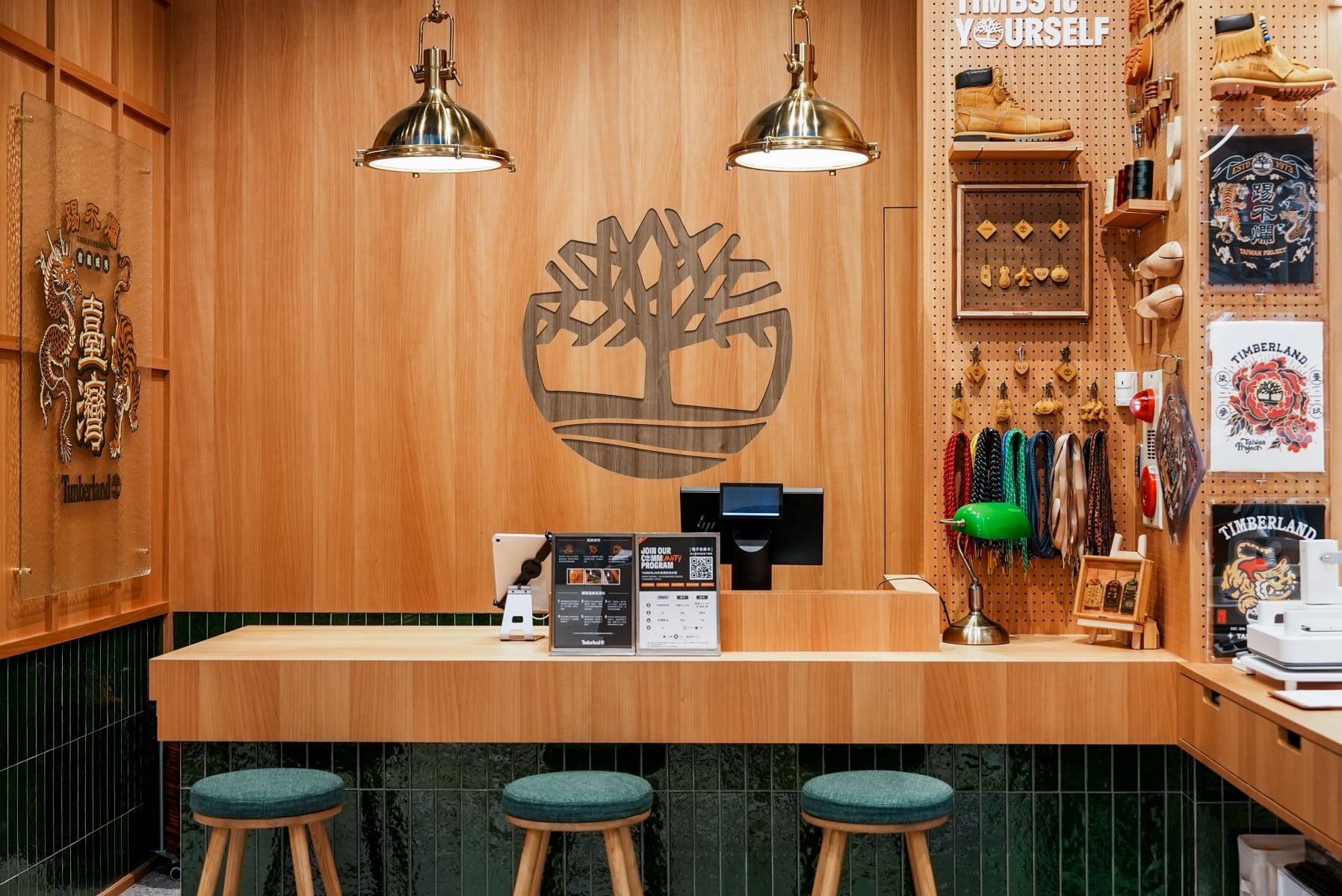 Timberland 信義威秀概念店正式開幕!台式復古「城市客廳」、Jacquemus 聯名與限定台灣商品一次看
