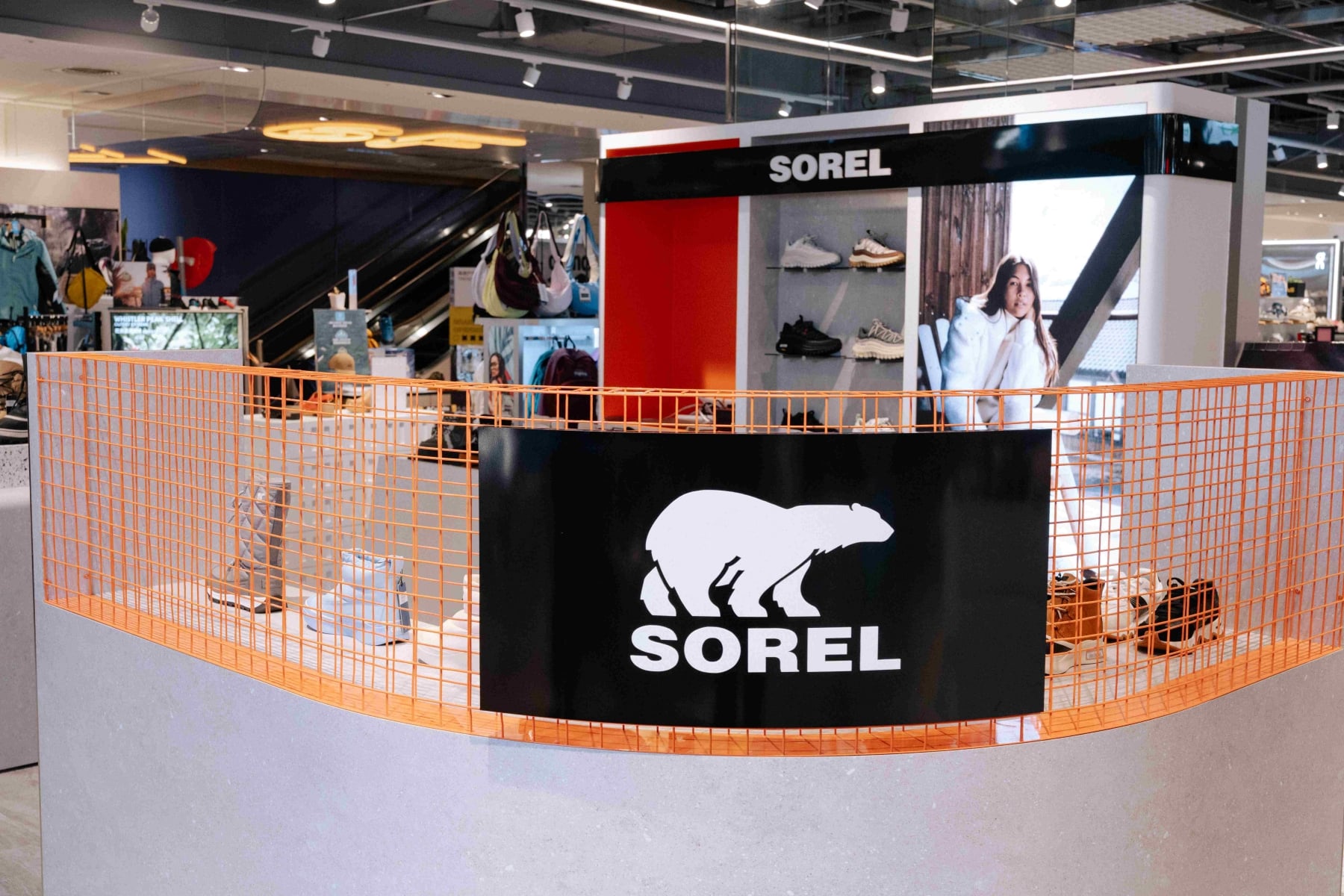 加拿大機能品牌 SOREL 進駐信義!貝克漢、Gigi Hadid 都在穿的雪靴就是它,快閃店特色與秋冬新品一次看!