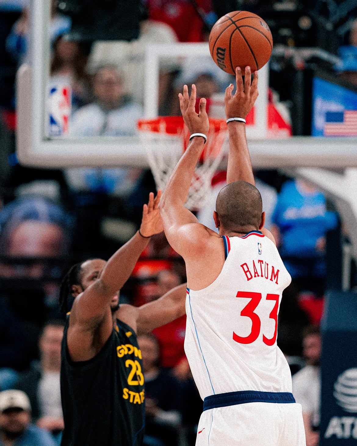 NBA/37歲法國名將尼古拉·巴頓退休!18年生涯落幕 兒子見證感人告別
