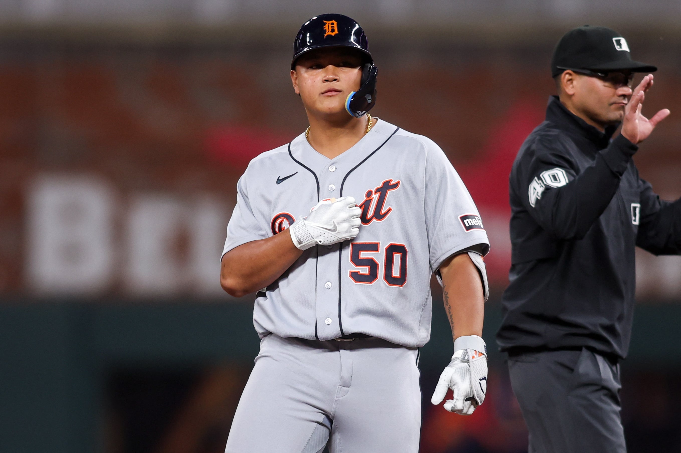 MLB/李灝宇單場三度上壘 OPS 衝上 .761!最後揮棒疑拉傷右後腿球迷憂心!