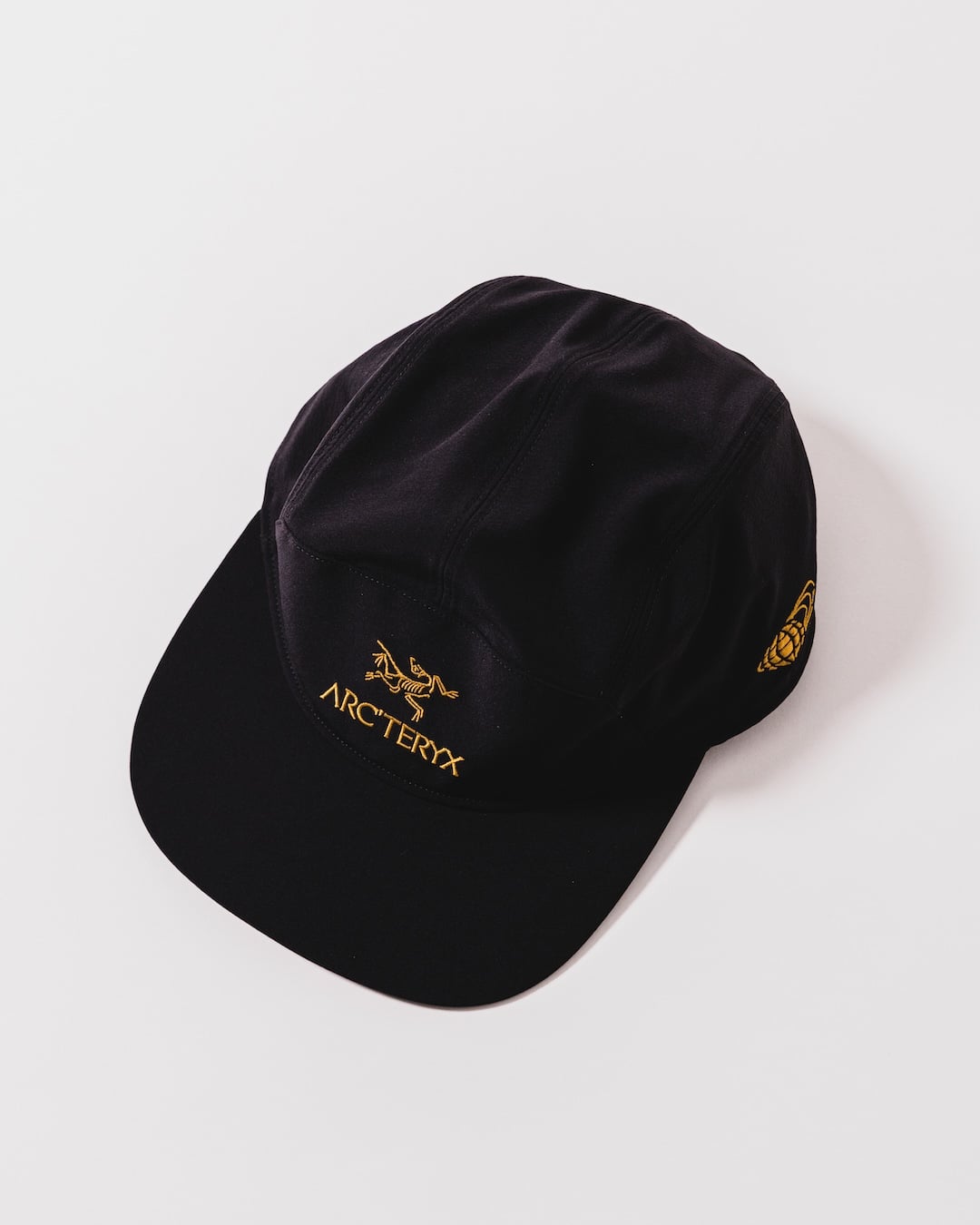 ARC'TERYX × BEAMS 合作 25 週年!「KOYO 紅葉」聯名系列 6 款單品 9 月 25 日全球登場!