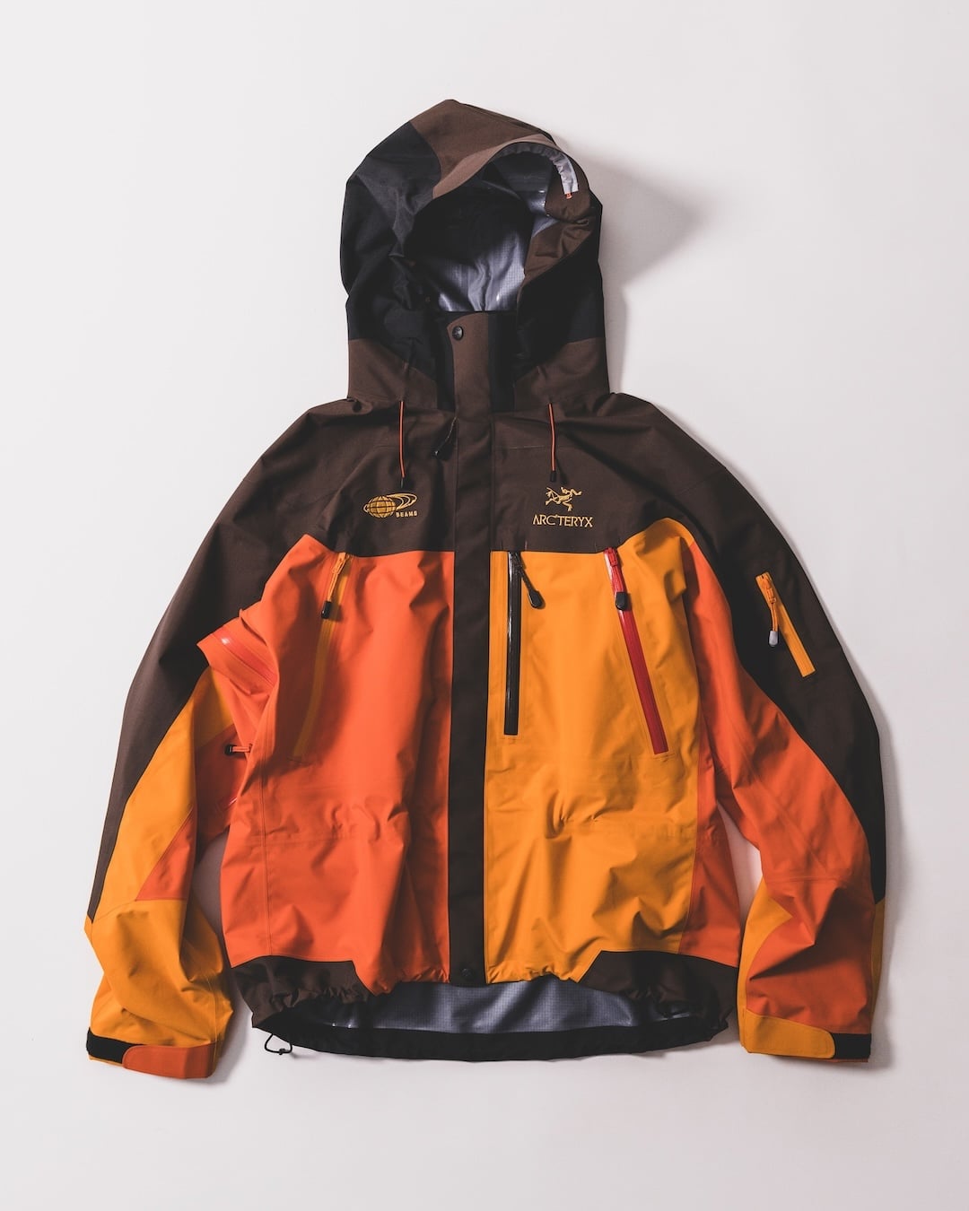 ARC'TERYX × BEAMS 合作 25 週年!「KOYO 紅葉」聯名系列 6 款單品 9 月 25 日全球登場!