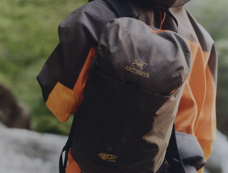 ARC'TERYX × BEAMS 合作 25 週年!「KOYO 紅葉」聯名系列 6 款單品 9 月 25 日全球登場!