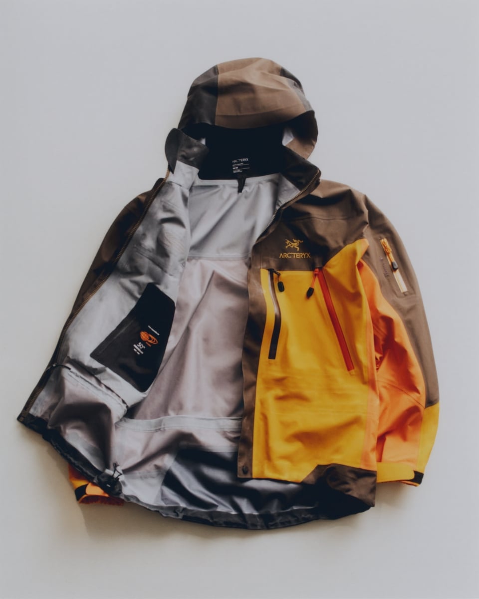 BEAMS 50 週年攜手 ARC'TERYX 推出年度重磅聯名!「紅葉」配色為靈感,台灣販售資訊一次看!