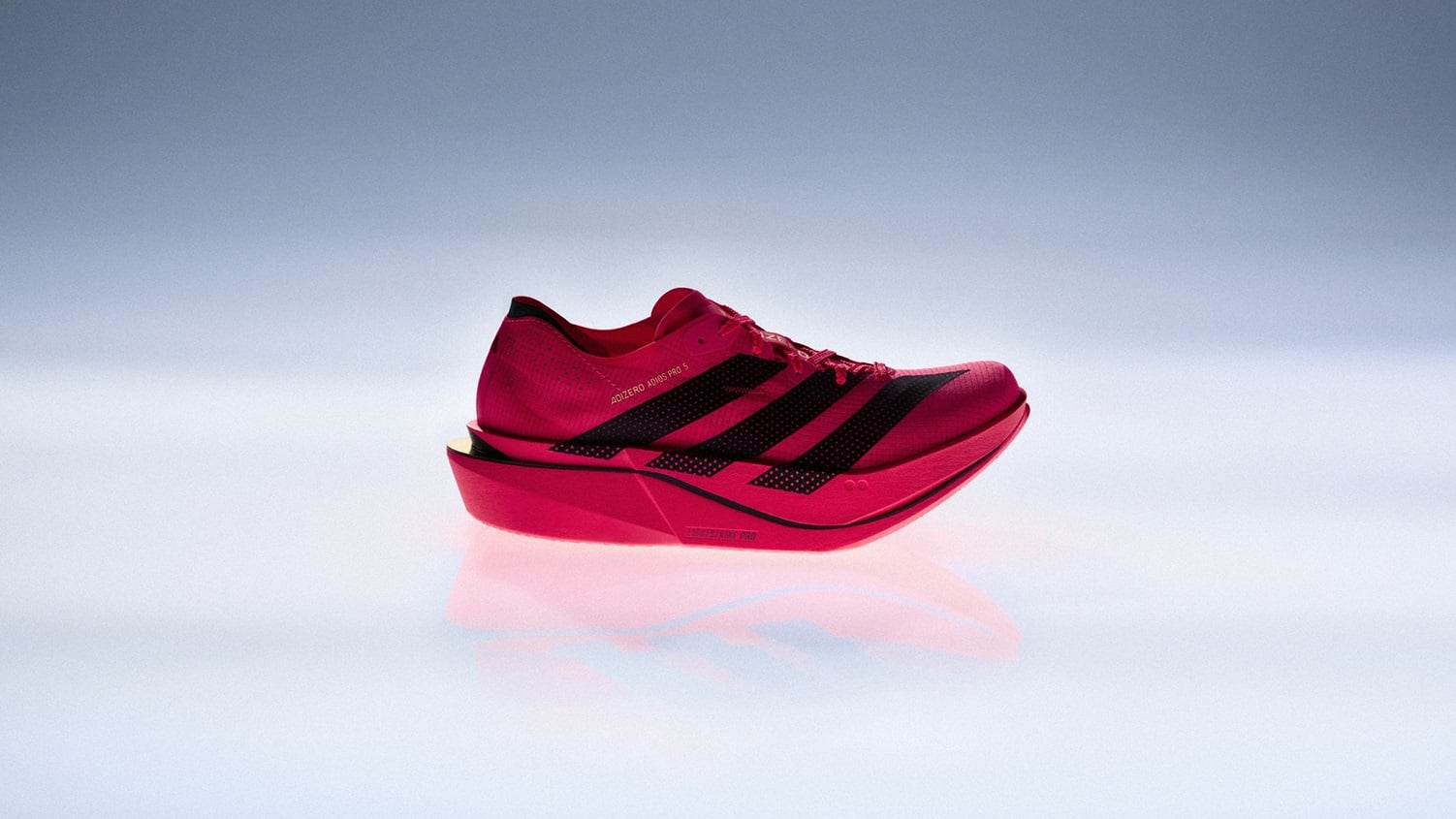 跑步狂必搶!adidas《HOUSE OF SPEED破速特區》10月限時登場,首發試跑ADIZERO ADIOS PRO 5、5款新色一次看!