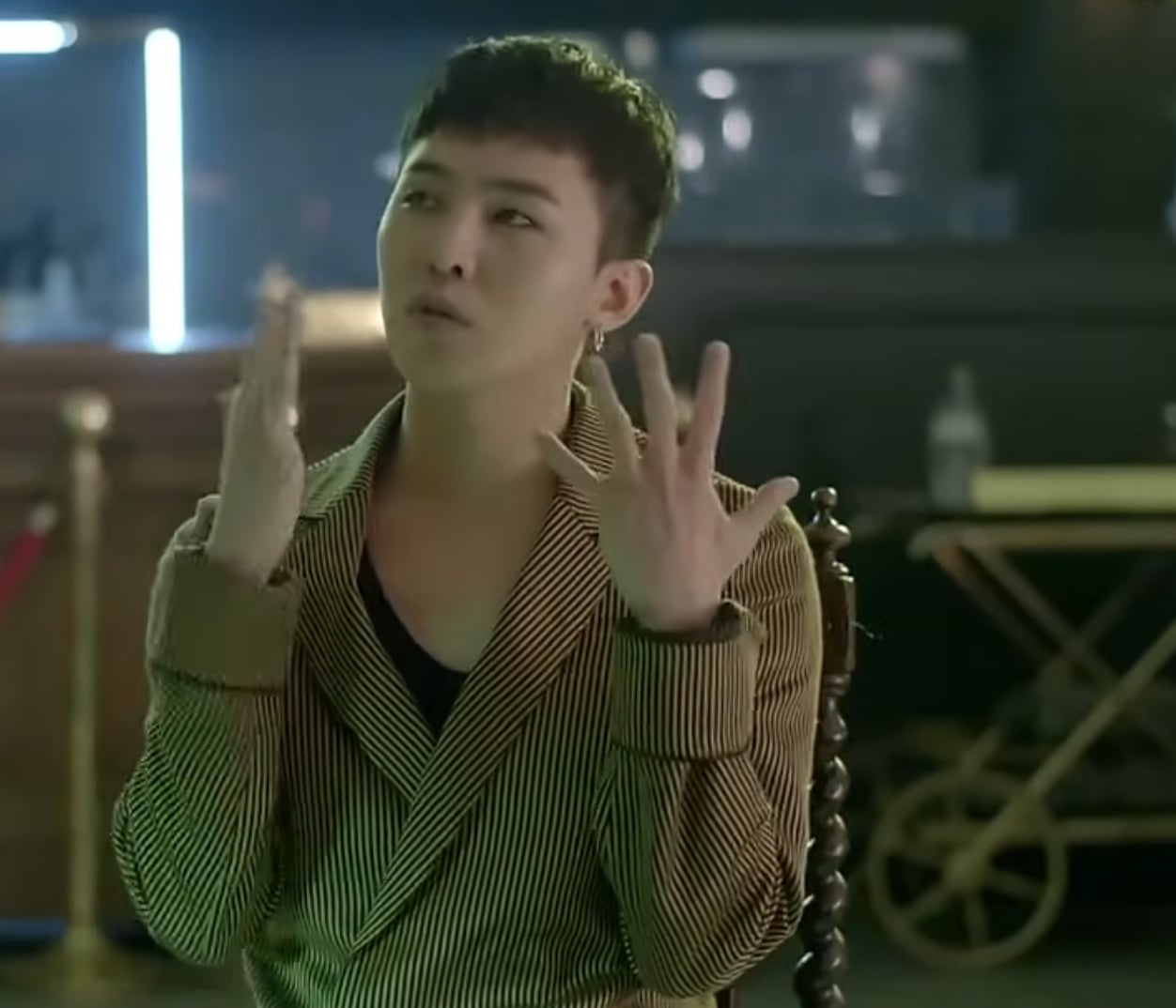 BIGBANG 台北開唱倒數!GD 昔日後台累癱畫面流出,網心疼:「難怪空白期這麼久」