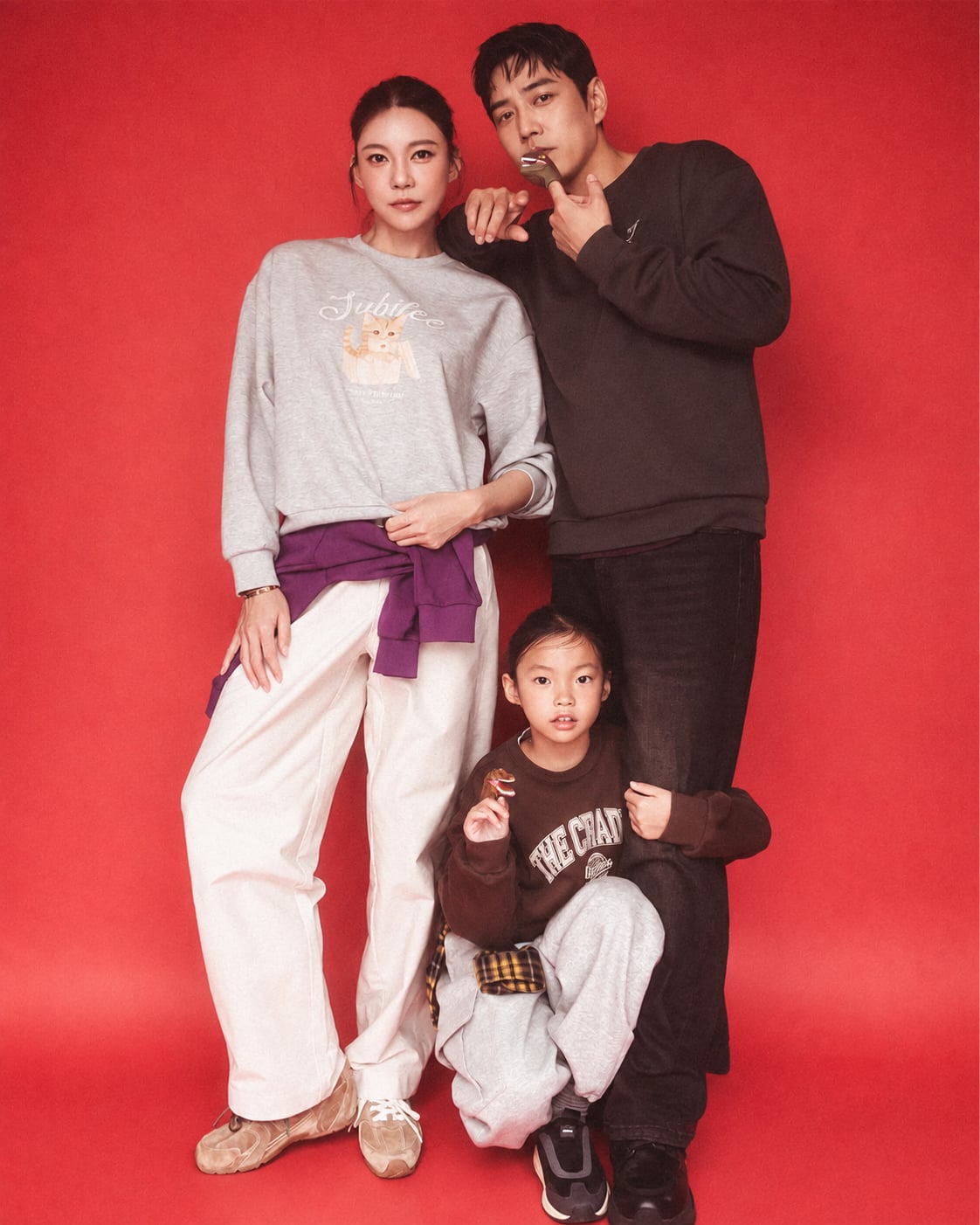 朱相昱 車藝蓮首曬女兒正臉!結婚9年首張全家福 網驚:融合版美貌