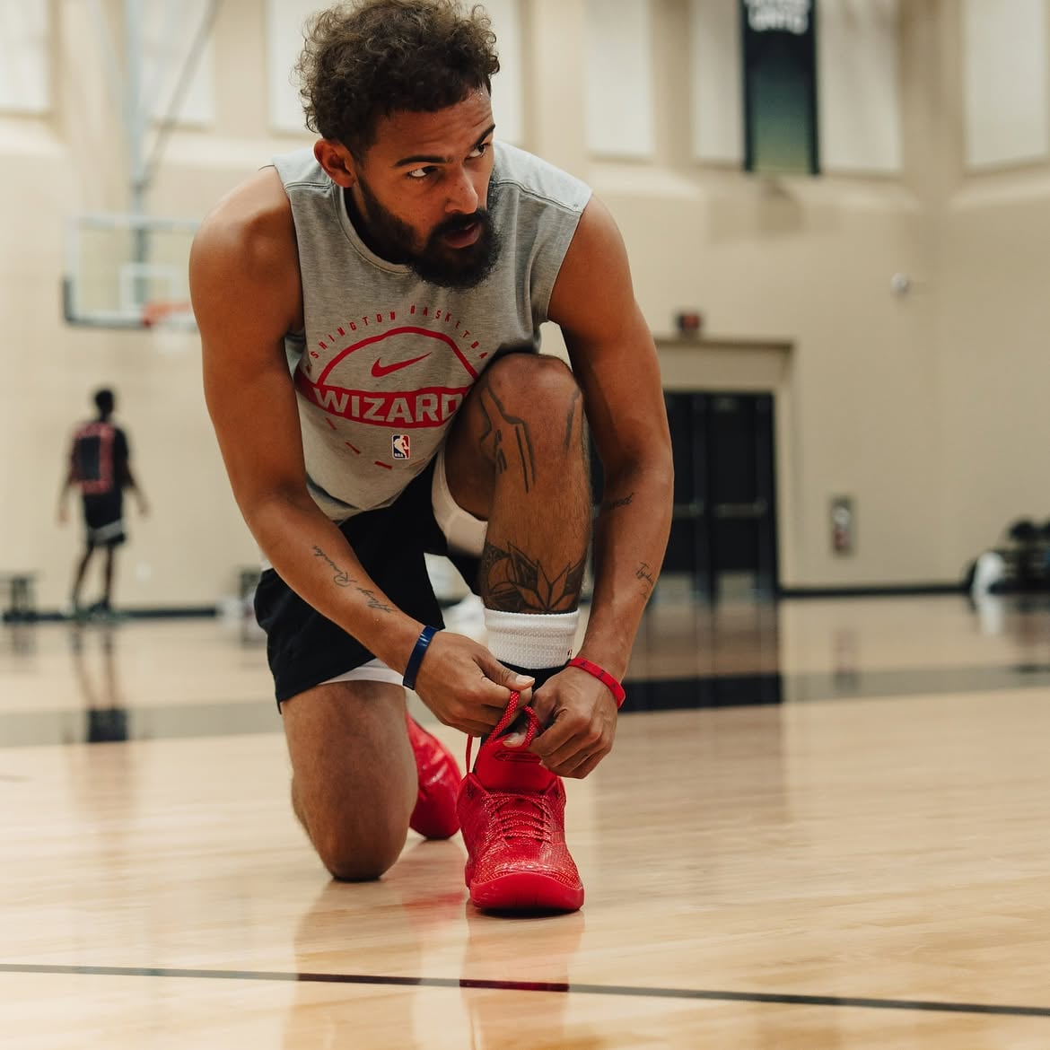 崔楊 Trae Young 曝防守 SGA 趣事!自曝手放胸口沒出力「以為變鋼鐵人」