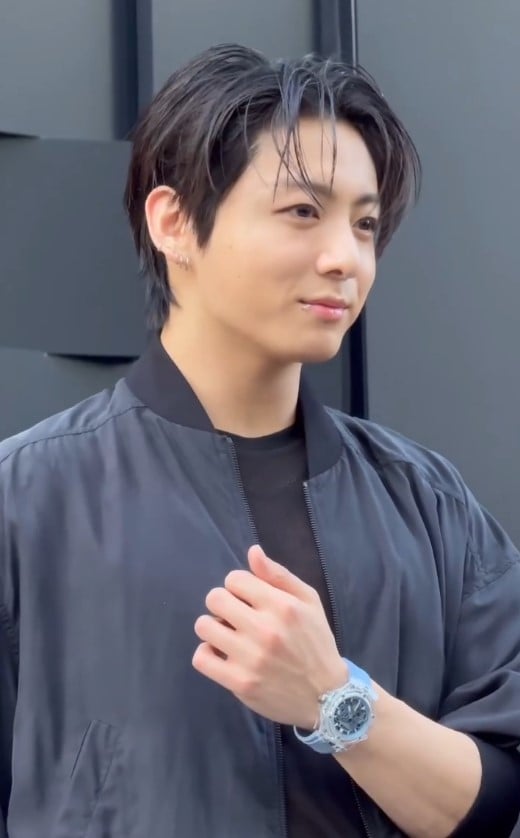 BTS柾國 Jung Kook 空降日本銀座宇舶錶!戴1131萬日圓限量錶 千人尖叫