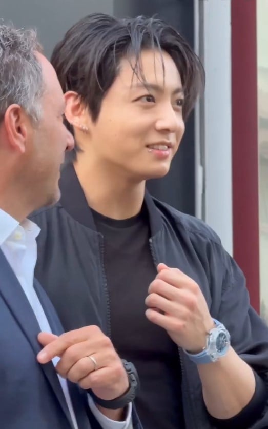 BTS柾國 Jung Kook 空降日本銀座宇舶錶!戴1131萬日圓限量錶 千人尖叫