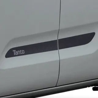 日本大發 Tanto 推出黑色特仕車!年輕夫妻、單身女性狂買,經銷商曝銷售秘辛