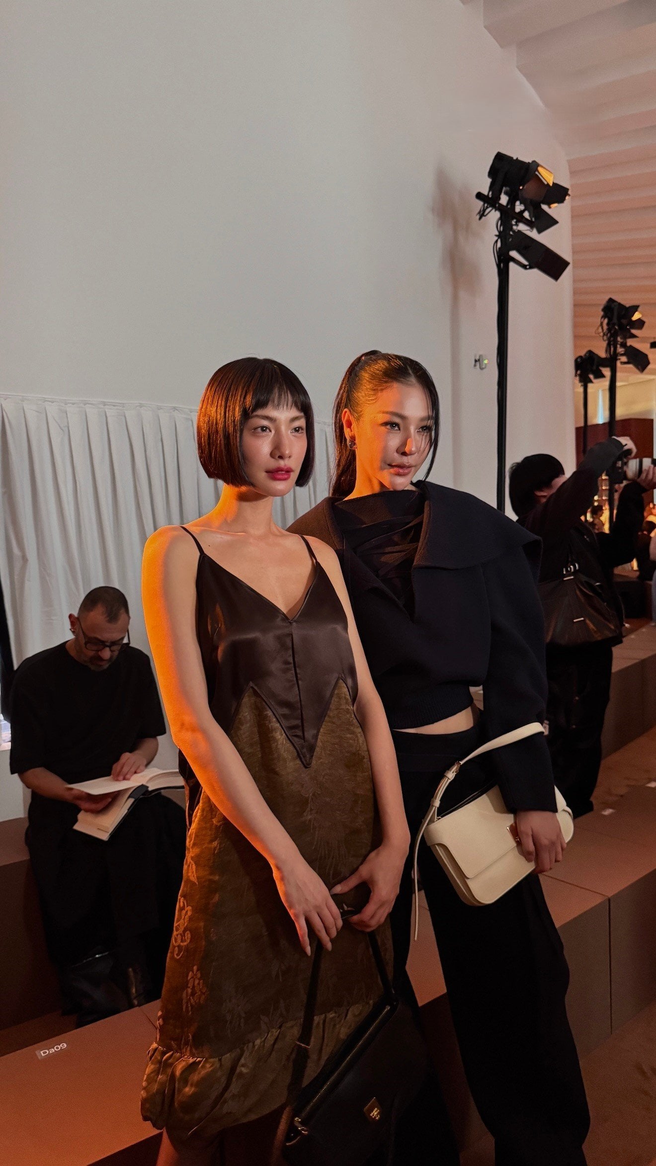 米蘭時裝週/林心如、NANA同框看秀!Ferragamo 2027春夏大秀曝光 50歲凍齡美貌網讚爆