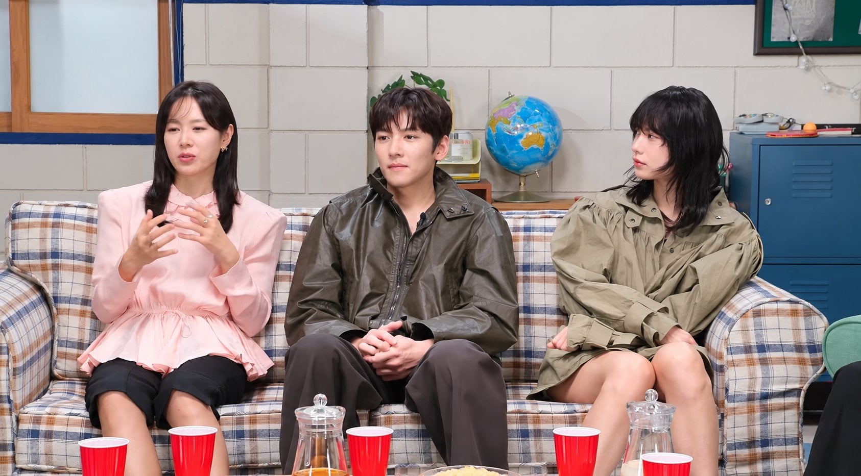 孫藝真 Son Ye-jin 睽違4年回歸韓劇《醜聞》!沖繩家族旅行曝真心話 藏老公玄彬臉原因曝光