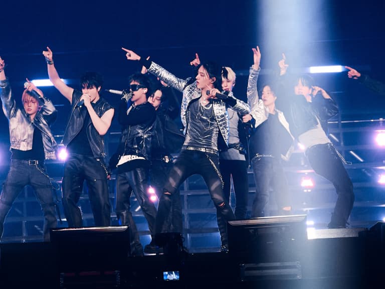 TREASURE 高雄演唱會亮點！9 名成員首訪南台灣、替 JUNG WOO 慶生！