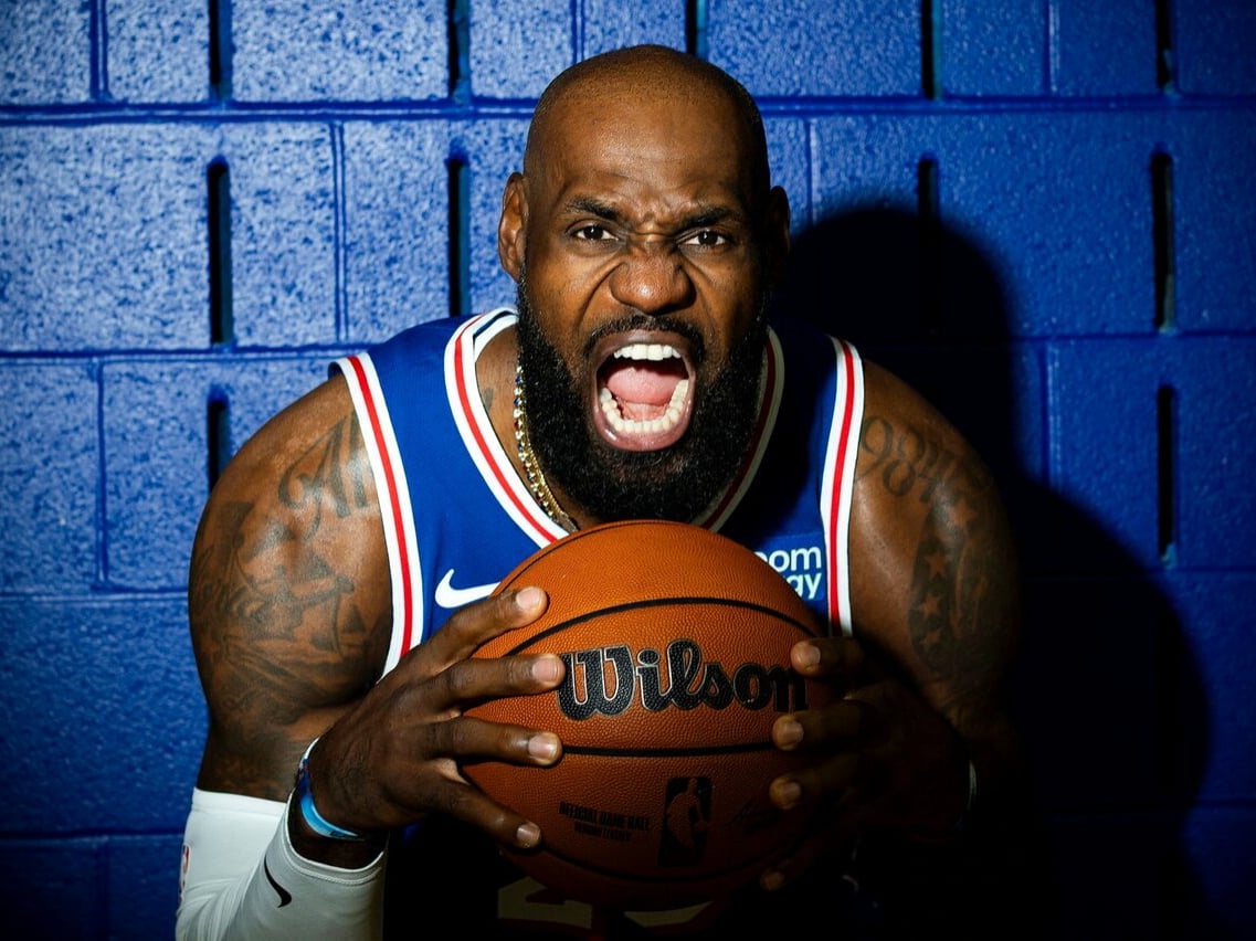 NBA／詹姆斯向76人隊友喊話「跳脫舒適圈」！直言「這樣才能成就偉業！」