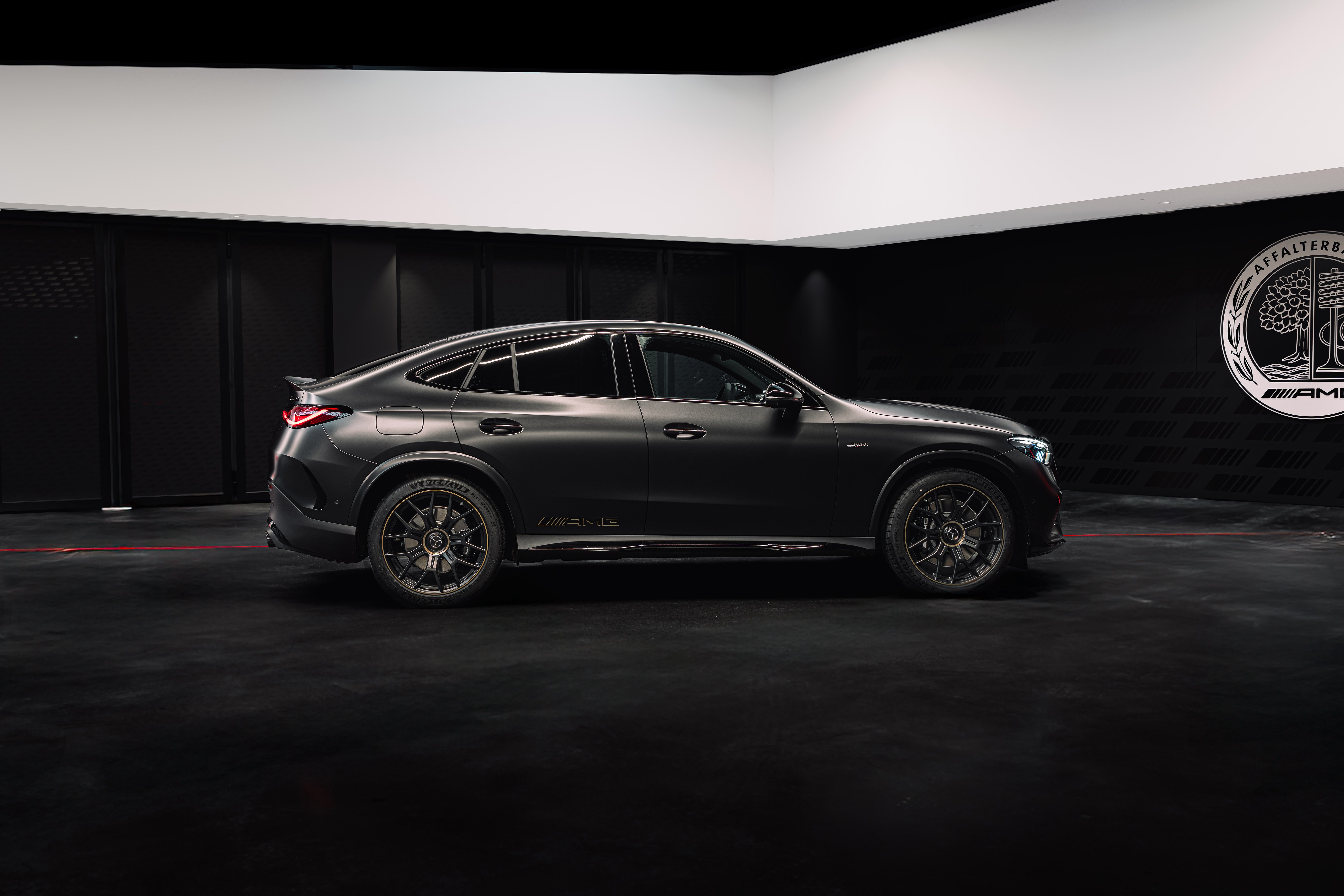 Mercedes-AMG 暢銷性能休旅再進化!GLC 53 4MATIC+ 雙車型煥新六缸動能登場!
