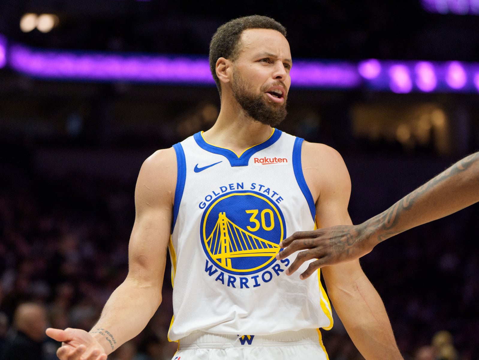 NBA／史蒂芬柯瑞 Steph Curry 被問勇士能否進季後賽！無奈回：「標準從爭冠掉到這樣？」