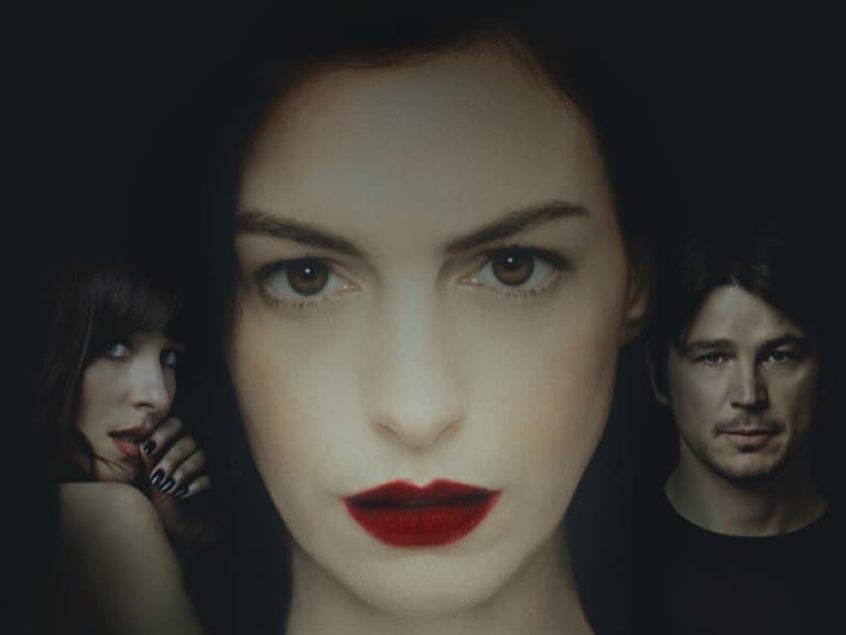 《不存在的罪人》外媒影評！安·海瑟薇 Anne Hathaway、達科塔·強生 Dakota Johnson 搶戲，科琳·胡佛改編片最佳？