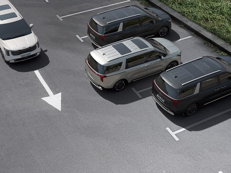 韓國起亞 Kia Carnival 高頂版試駕 611 公里!車頂加高 270 公釐、最多坐 9 人,二手行情卻跌 1.78%