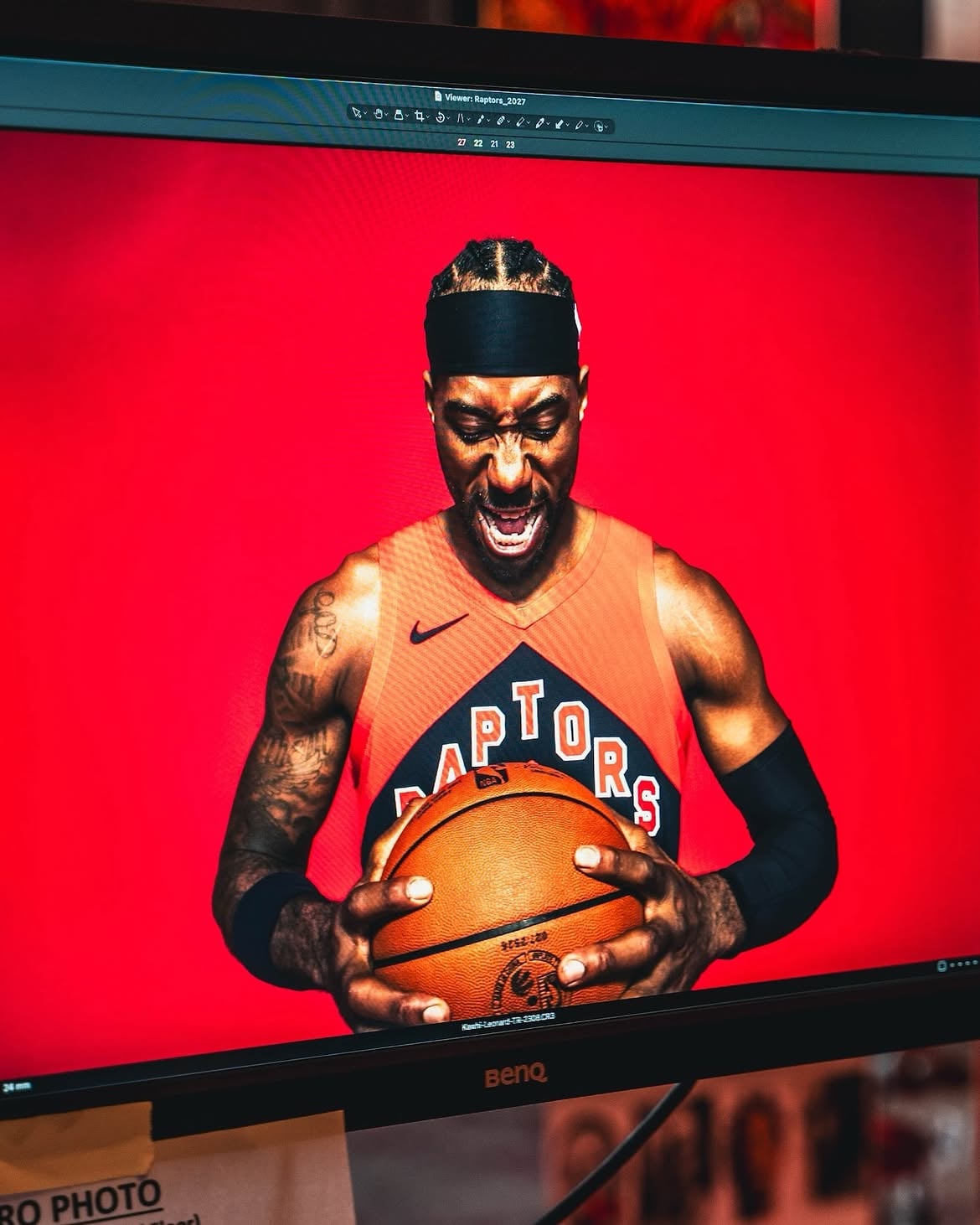 雷納德 Kawhi Leonard 回應托雷爆料!拍照1小時換190萬美元合約,他直言:我不知道