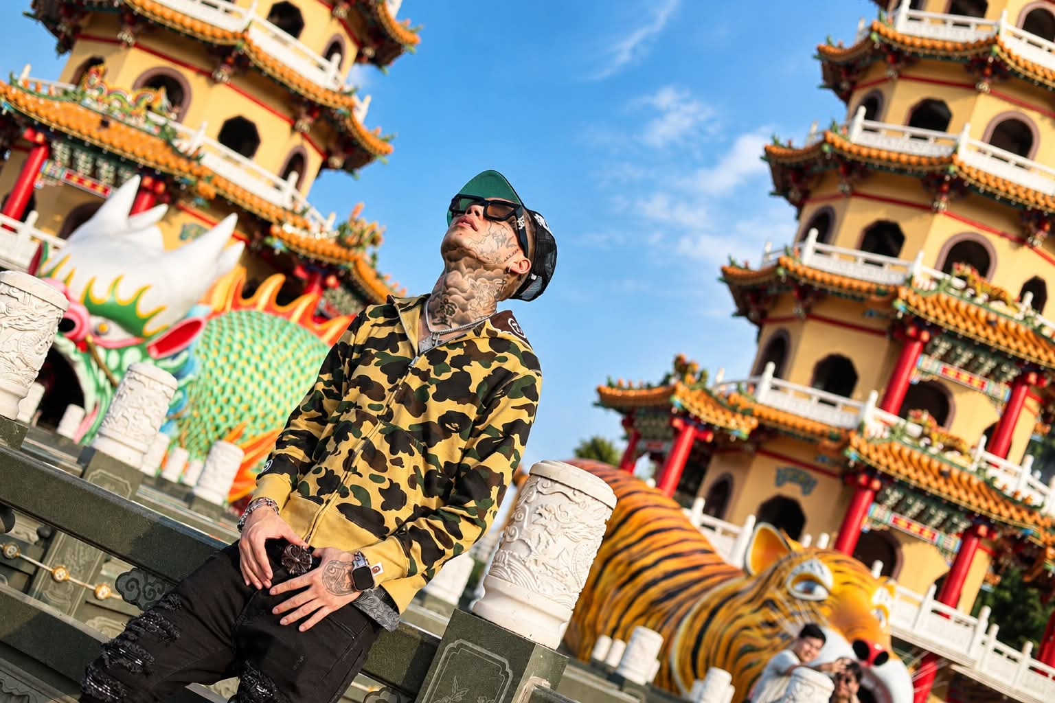 2026 高雄旅遊必去景點推薦！打卡地點、交通位置、夜市美食一次看！