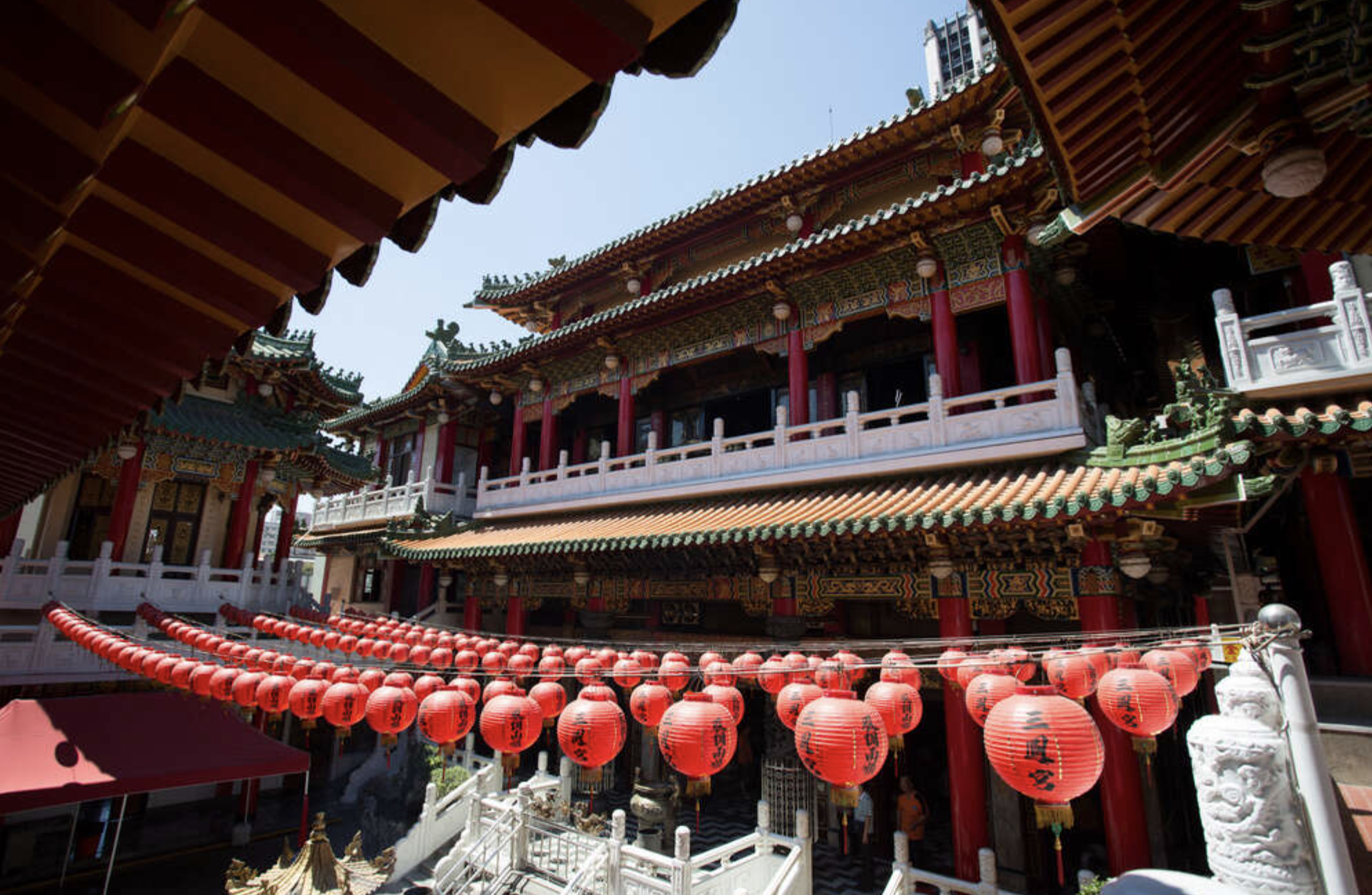 2026 高雄旅遊必去景點推薦！打卡地點、交通位置、夜市美食一次看！