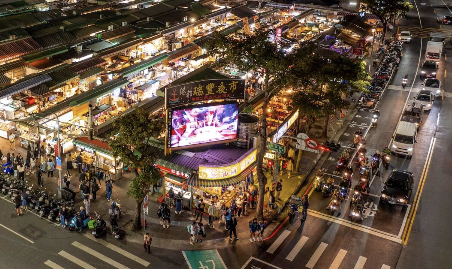 2026 高雄旅遊必去景點推薦！打卡地點、交通位置、夜市美食一次看！