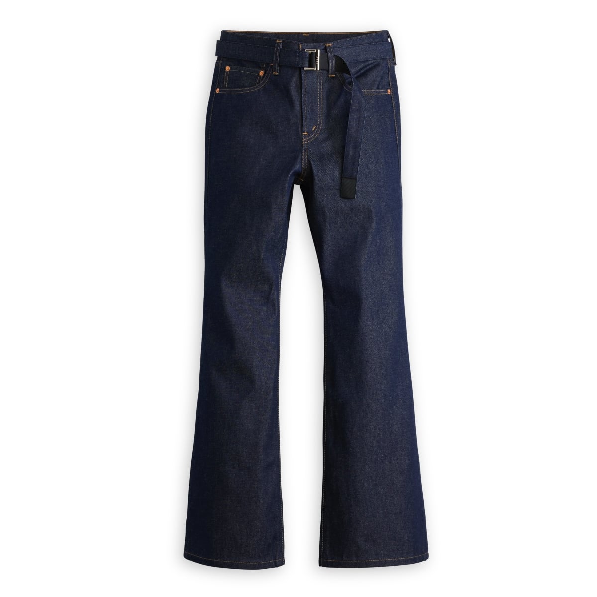 Levi’s® × sacai 三度聯手!阿部千登勢再解構丹寧經典,12 款聯名單品一次登場